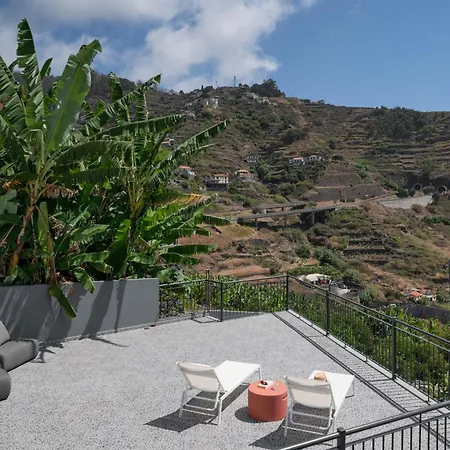 Сasa de vacaciones Casa De Pedra By An Island