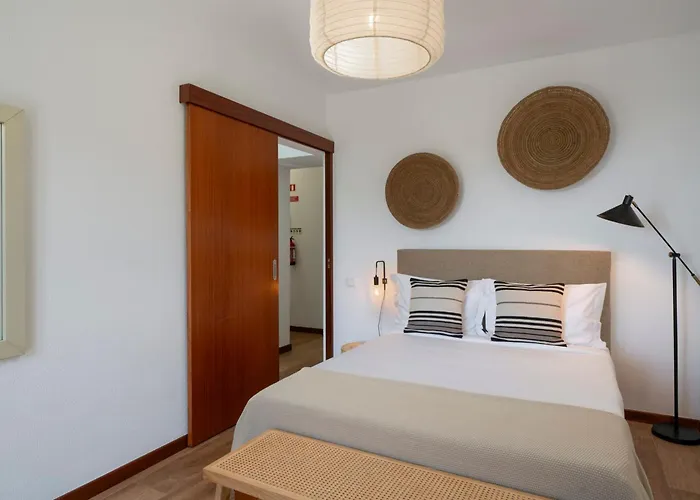 Casa De Pedra By An Island