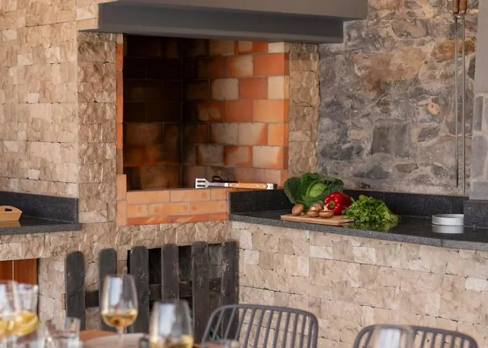 度假居 Casa De Pedra By An Island